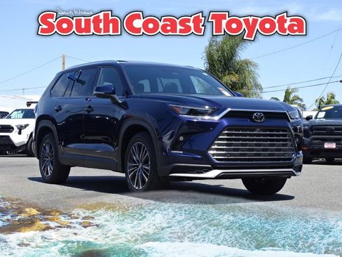 New 2026 Toyota Grand Highlander Platinum AWD/4WD image 1