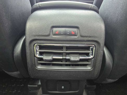 Used 2021 Lincoln Corsair AWD w/ Premium Package image 28