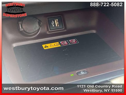 Used 2025 Toyota RAV4 Limited w/ Advanced Technology Package AWD/4WD image 33