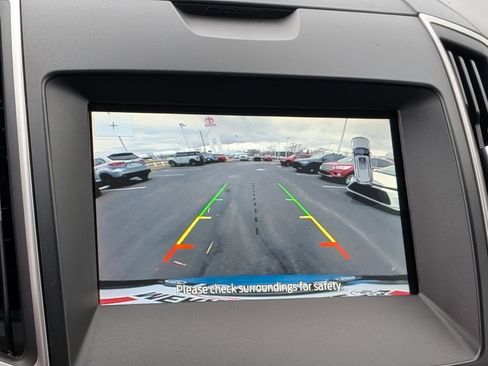 Used 2020 Ford Edge ST-Line w/ Cold Weather Package image 34