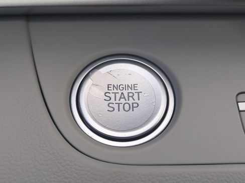 New 2026 Hyundai Elantra Limited FWD image 37