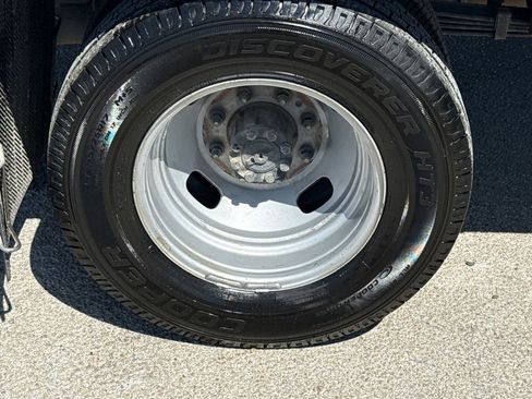 Used 2020 Ford F350 XL w/ Power Equipment Group image 11