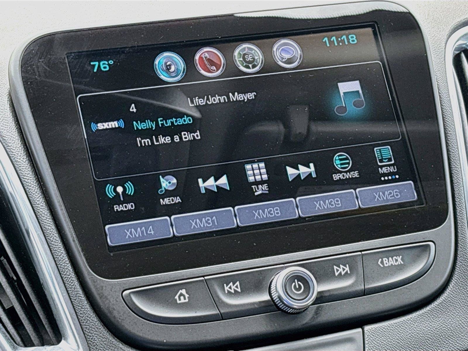 Used 2018 Chevrolet Malibu Premier w/ Driver Confidence Package FWD image 7