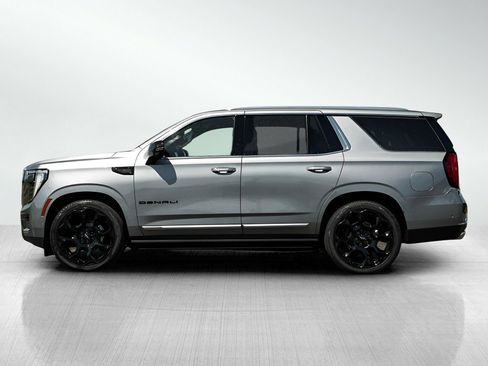 New 2026 GMC Yukon Denali w/ Denali Reserve Package AWD/4WD image 4