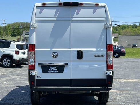 Used 2025 RAM ProMaster 2500 w/ Convenience Group FWD image 34