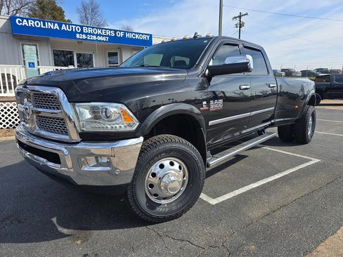Used 2016 RAM 3500 Laramie image 2
