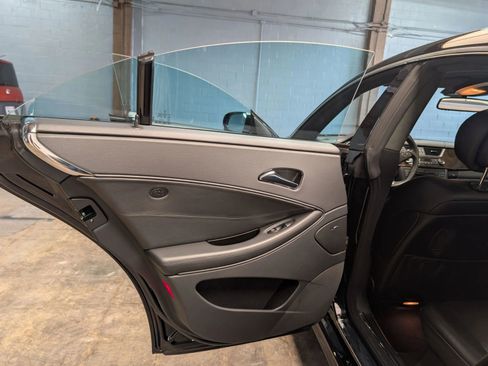 Used 2009 Mercedes-Benz CLS 63 AMG image 19