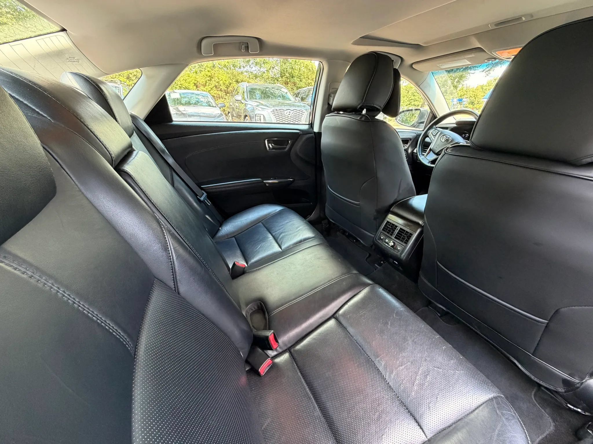 Used 2016 Toyota Avalon Limited w/ Toyota Safety Sense Package FWD image 15
