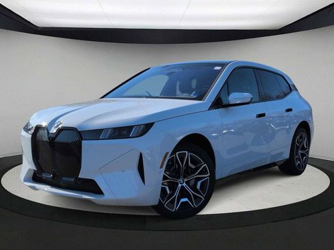 New 2026 BMW iX xDrive45 image 1