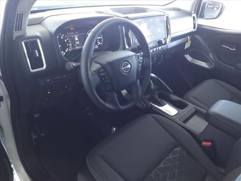 New 2025 Nissan Frontier SV w/ SV Convenience Package image 12