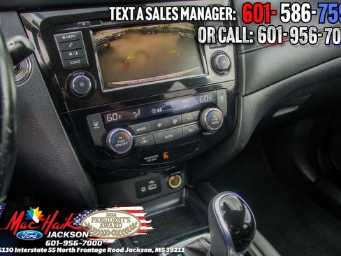 Used 2020 Nissan Rogue SV image 15