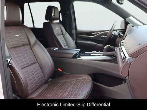 Used 2023 Cadillac Escalade V AWD/4WD image 10