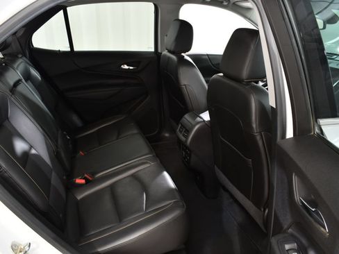 Used 2018 Chevrolet Equinox Premier AWD/4WD image 19