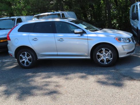 Used 2014 Volvo XC60 T6 AWD/4WD image 7