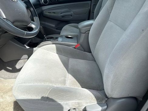 Used 2006 Toyota Tacoma PreRunner RWD image 8