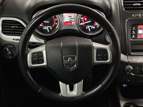 Used 2017 Dodge Journey SXT w/ Premium Group FWD image 4