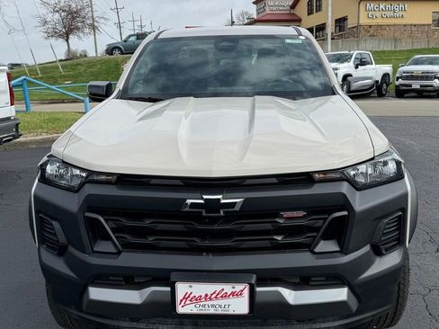 New 2026 Chevrolet Colorado Trail Boss AWD/4WD image 2