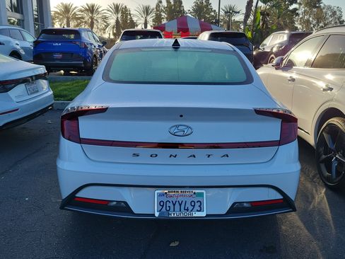 Used 2023 Hyundai Sonata SE FWD image 5
