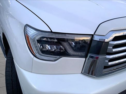 Used 2018 Toyota Sequoia Platinum RWD image 24
