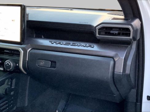 Used 2024 Toyota Tacoma TRD Sport RWD image 16