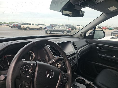 Used 2023 Honda Ridgeline RTL-E image 12