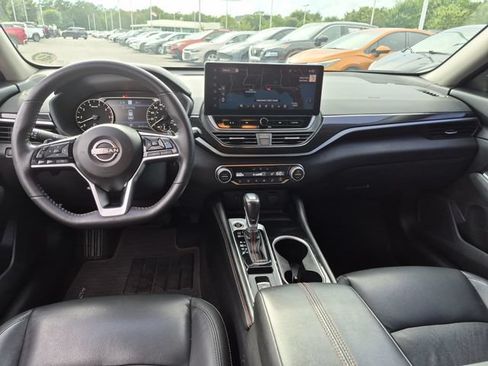 Used 2024 Nissan Altima 2.0 SR FWD image 27