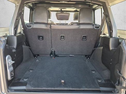 Used 2018 Jeep Wrangler Unlimited Sport S AWD/4WD image 6