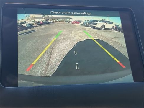 Used 2021 Jeep Cherokee Latitude Plus image 23