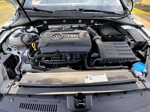 Used 2017 Volkswagen GTI Autobahn image 31