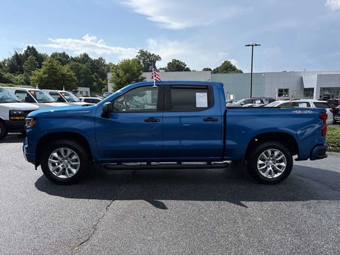 Used 2022 Chevrolet Silverado 1500 Custom AWD/4WD image 9