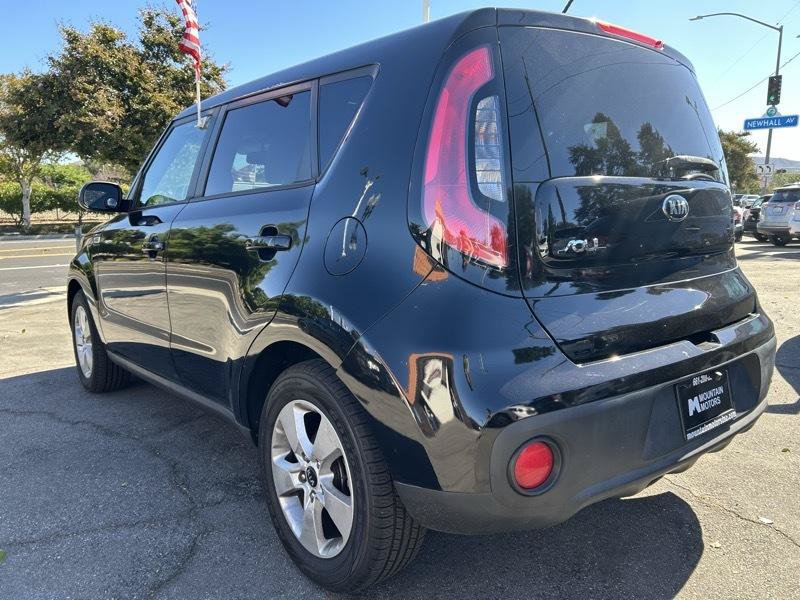 Used 2017 Kia Soul FWD image 5