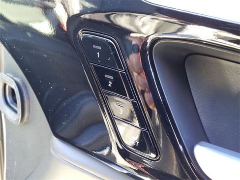 Used 2025 Acura MDX w/ Technology Package image 6