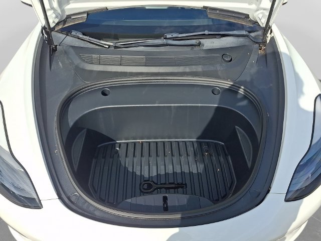 Used 2023 Tesla Model 3 Standard Range RWD image 32