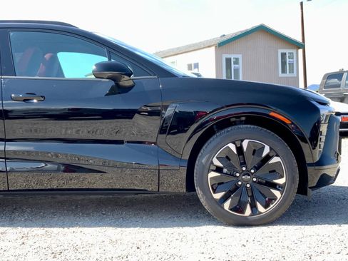 New 2025 Chevrolet Blazer EV RS image 12