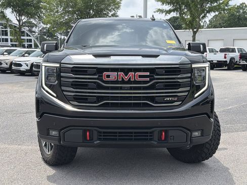 Used 2024 GMC Sierra 1500 AT4 w/ Technology Package AWD/4WD image 6