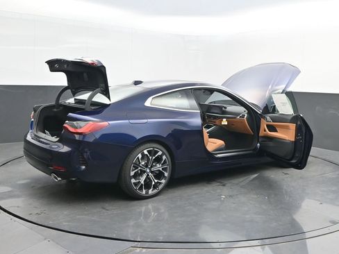 New 2026 BMW 430i Coupe w/ Parking Assistance Package image 44