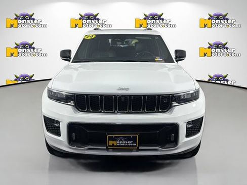 Used 2024 Jeep Grand Cherokee L Overland w/ Advanced Protech Group III AWD/4WD image 2