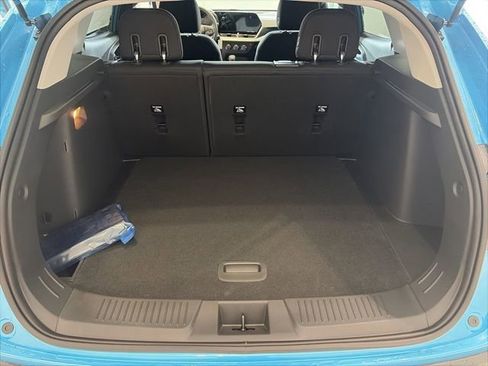 New 2026 Chevrolet Trax LS w/ LS Convenience Package image 12