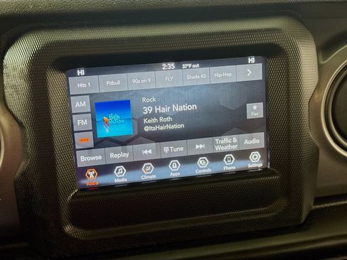 Used 2021 Jeep Wrangler Unlimited Sport image 15