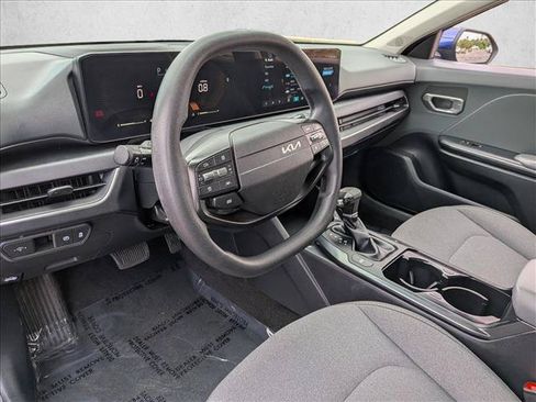 Used 2025 Kia K4 FWD image 10