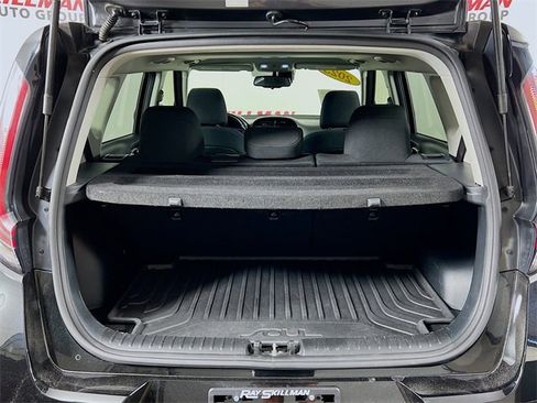 Used 2023 Kia Soul EX image 27