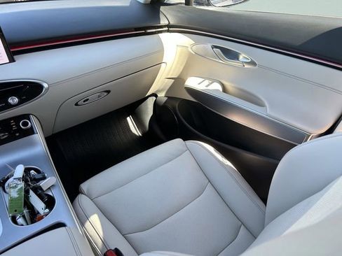 New 2026 Genesis GV70 2.5T Select AWD/4WD image 21