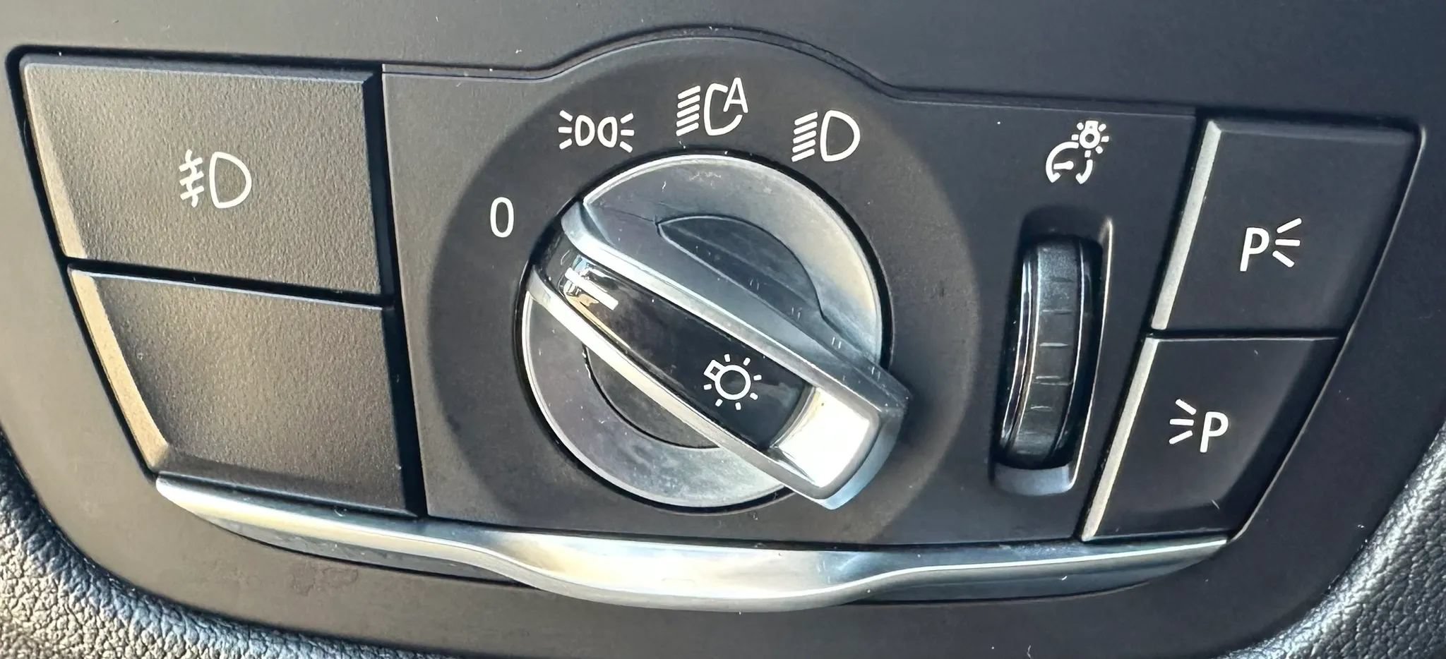 Used 2019 BMW X3 sDrive30i RWD image 22
