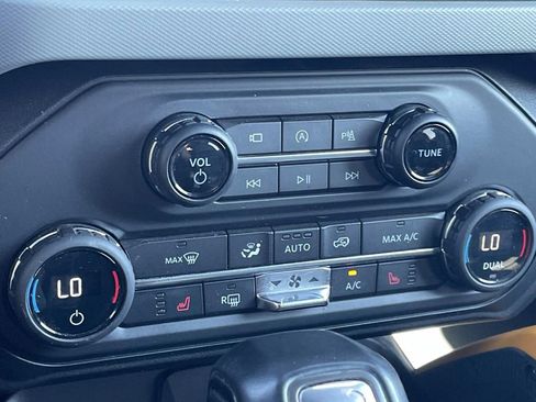 Used 2021 Ford Bronco Badlands image 23