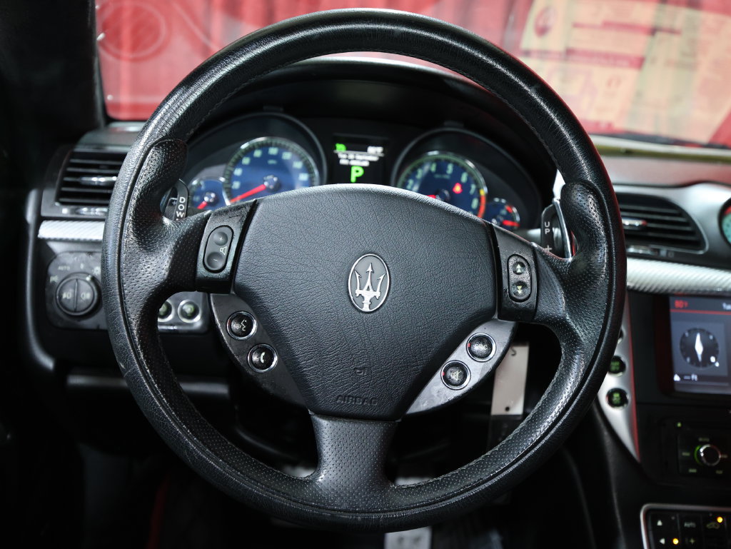 Used 2012 Maserati GranTurismo S RWD image 16