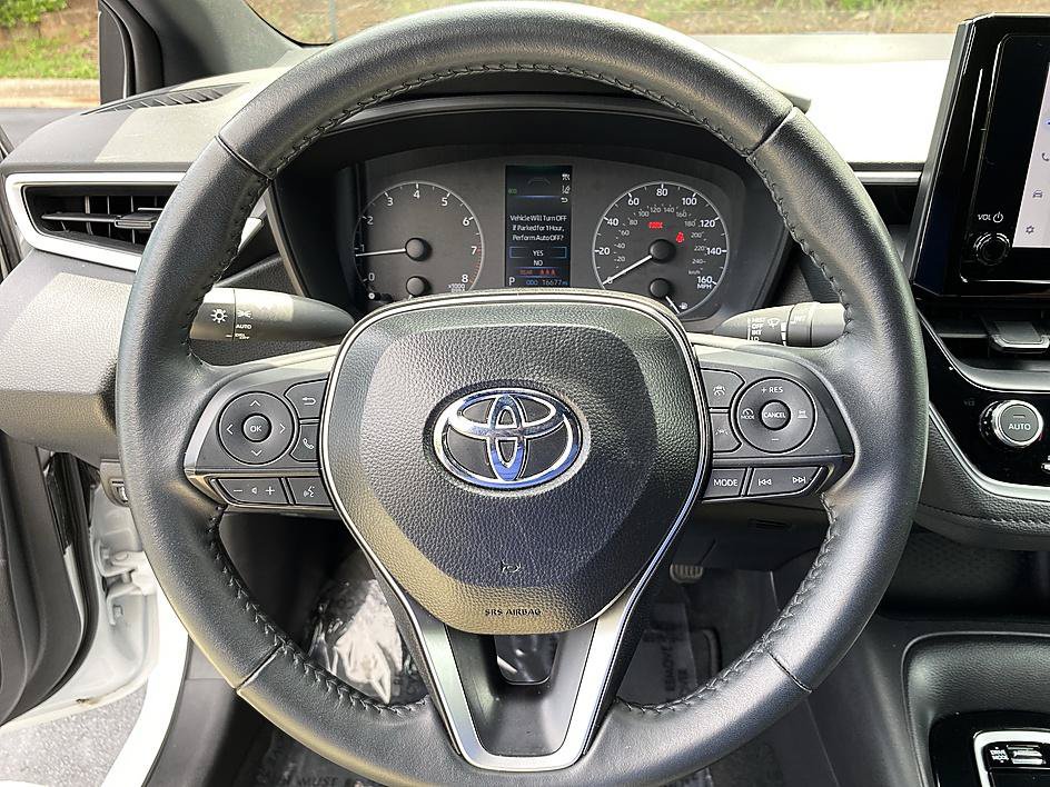 Certified 2025 Toyota Corolla SE FWD image 14