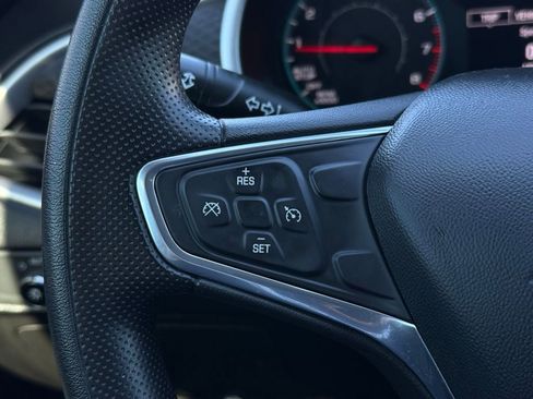 Used 2022 Chevrolet Malibu LT image 30