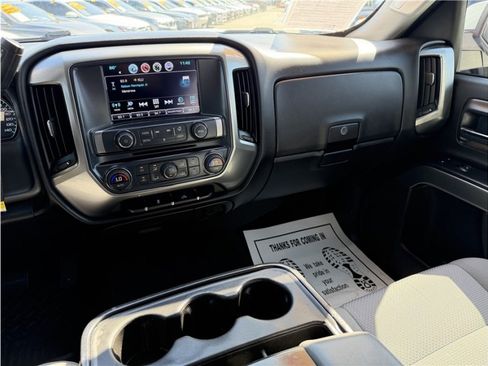 Used 2018 Chevrolet Silverado 1500 LT w/ Texas Edition RWD image 37