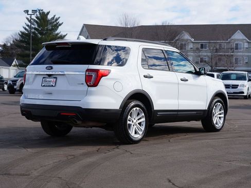 Used 2016 Ford Explorer 4WD image 3