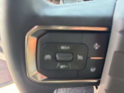 New 2025 GMC Hummer EV 2X w/ LPO, Dark Essentials Package image 42